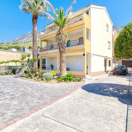Sanda Apartment